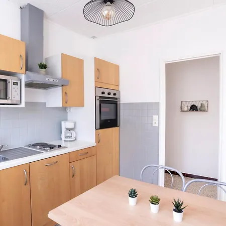 Bright Apartment For A Pleasant Stay In Hyeres Exterior photo