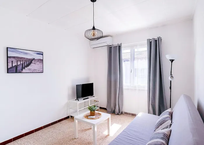 Bright Apartment For A Pleasant Stay In Hyeres